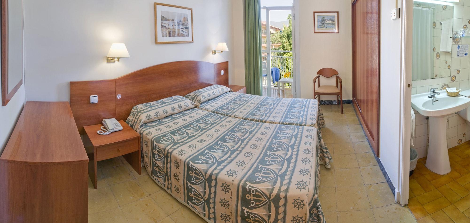 Ght Balmes, Hotel-Aparthotel&Splash Калея Екстериор снимка